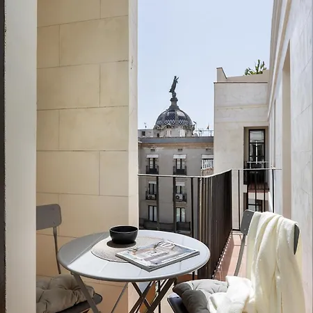 Canela Homes Midterm Merce Apartment